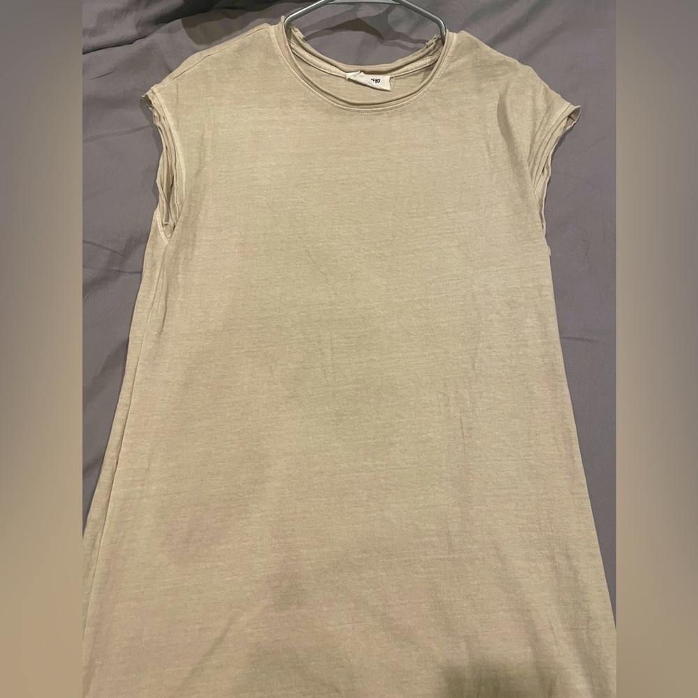 tan tshirt dress